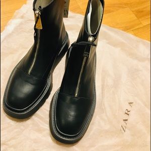 Zara Combat Boots woman